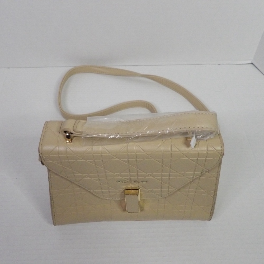 Chic Beige Crossbody Bag